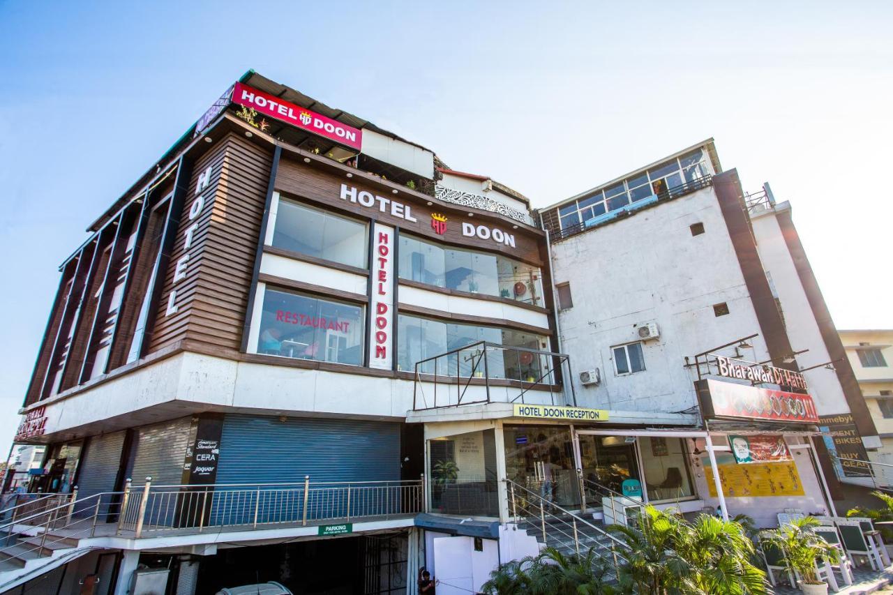 Hotel Doon Déhrádún Exteriér fotografie