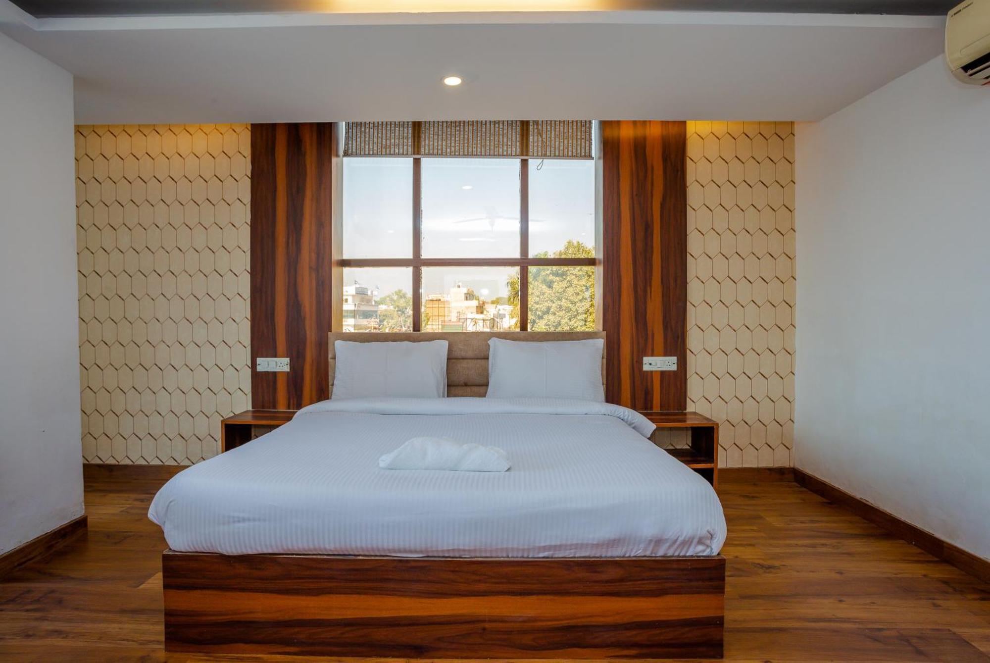 Hotel Doon Déhrádún Pokoj fotografie